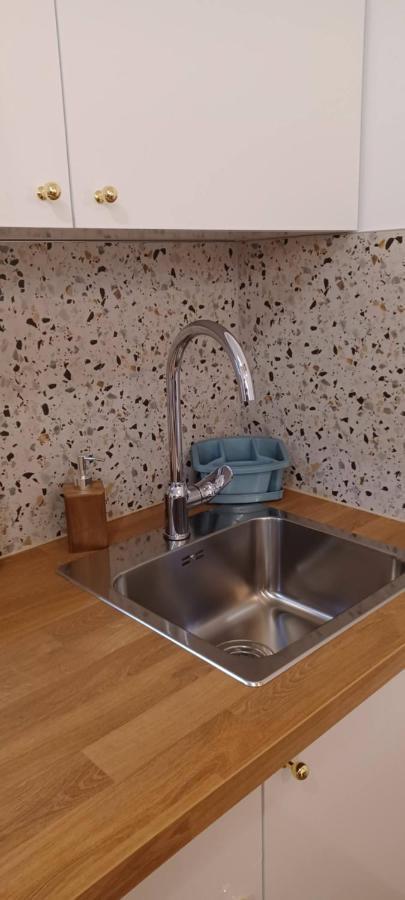 Studio Apartman Four Pearls Karlovac Bagian luar foto